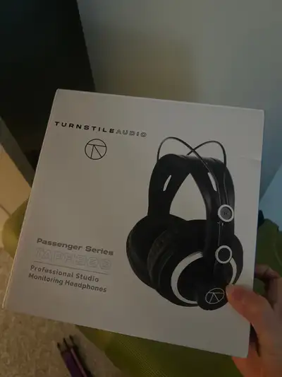 Noice cancelling headphones for piano, View more