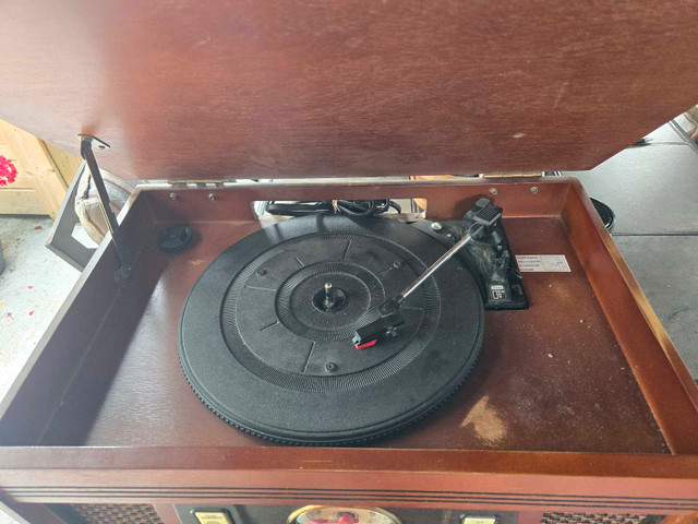 5 in 1 stereo console  in Stereo Systems & Home Theatre in St. Catharines - Image 2