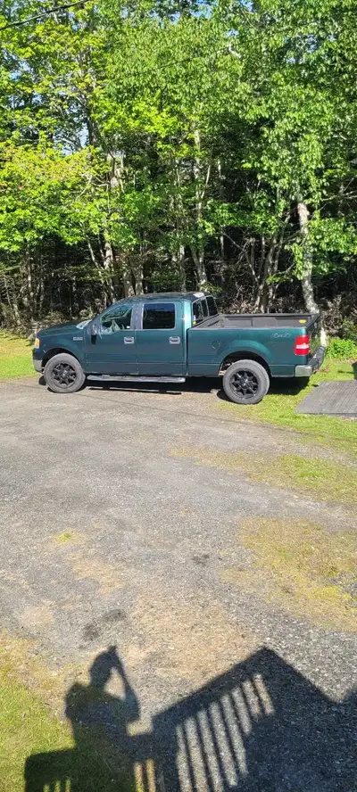 If you need Garbage, metals,wood or other Debris removed contact me Gary at 902-748-0843 or email. I...
