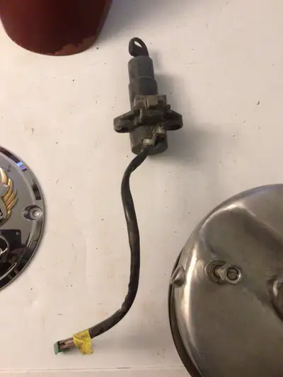 1984-1986 Suzuki GS1150 GSX1150 Ignition Switch w/Key $135 Text preferred 204-572-8282 Worldwide Del...
