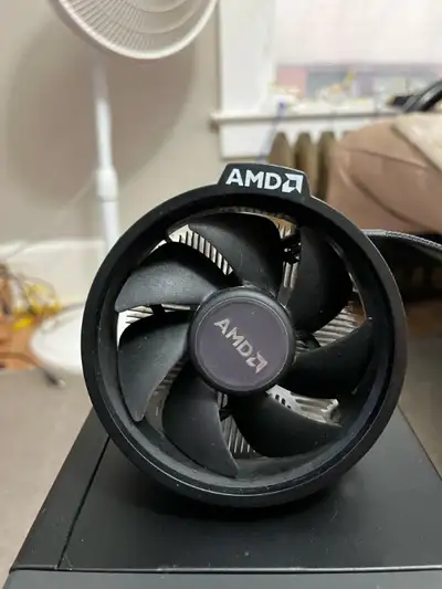 Various PC Parts for Sale AMD Wraith Stealth Cooler AM4 = 5$ Lenovo Thinkcenter = 30$ Specs: i3-7100...