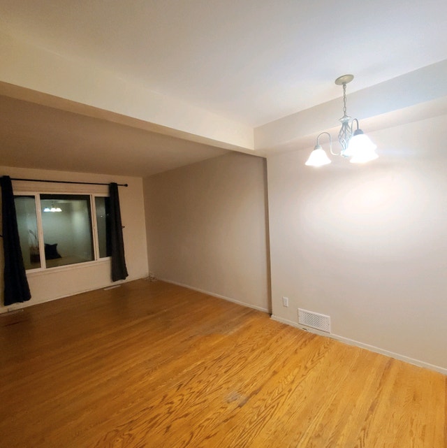 2 bedroom townhouse condo North kildonan Long Term Rentals Winnipeg