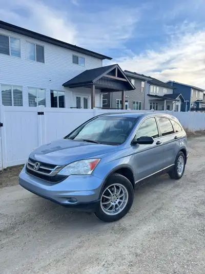 Selling 2010 Honda CR-V AWD – a dependable and well-maintained SUV, perfect for daily driving and al...