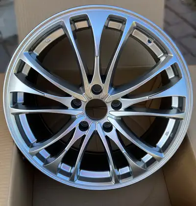 Brand: Advanti Racing Model: NEUTON SL-15 Finish: Hyper Silver Size/offset: 18x8 * ET45 Bolt Pattern...
