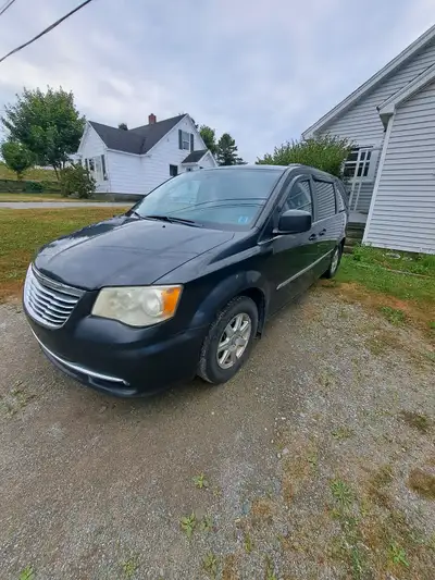 For sale, crhysler town and country 2011 with 212000km in good general condition. The MVI is new and...