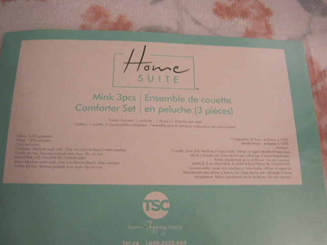 HomeSuite Mink 3-Piece Comforter Set, (1) Comforter, (2) Shams, in Bedding in City of Toronto - Image 3