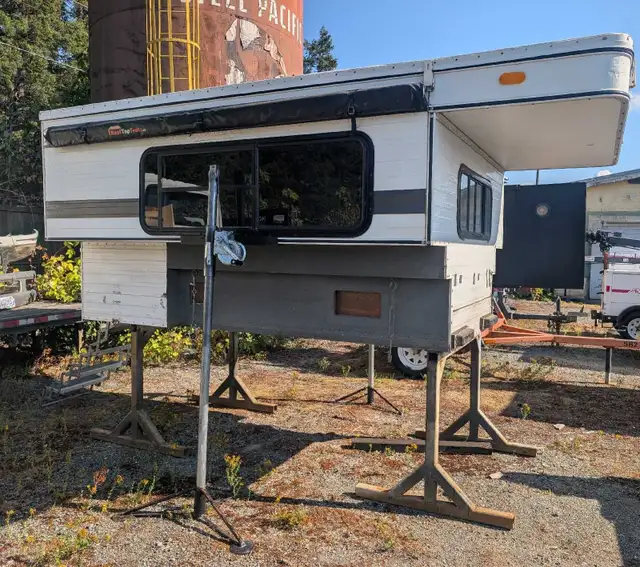 2008 Four Wheel 9' Pop Up Camper in Travel Trailers & Campers in Nanaimo - Image 4