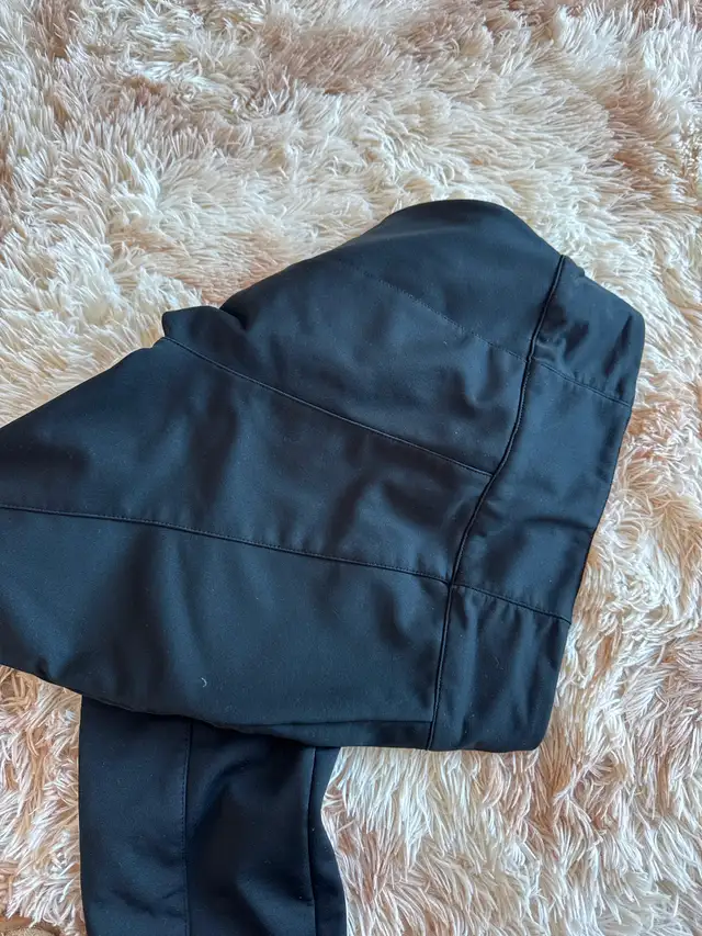 OHSHO SHELL WINTER PANTS SIZE XS NOIR BLACK PANTALON DE NEIGE in Women's - Bottoms in Longueuil / South Shore - Image 4