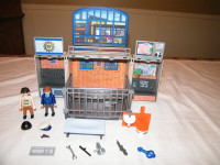 Playmobil boîte refermable poste de police