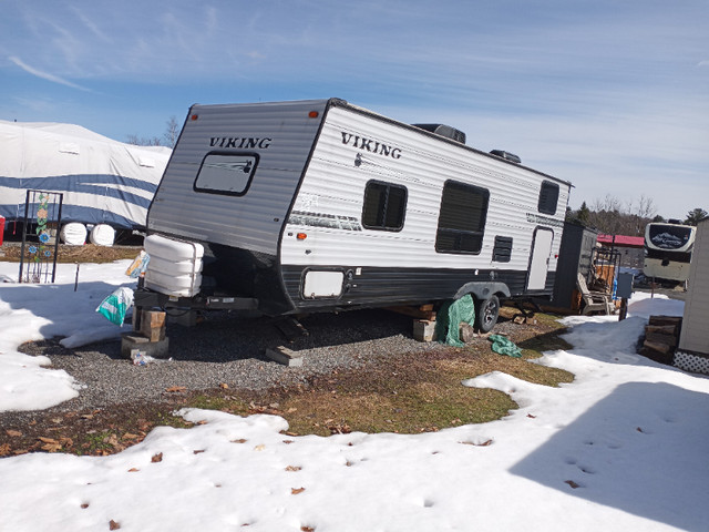 Roulotte à vendre Viking 21 pieds dans VR et caravanes  à Laurentides
