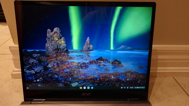 Acer Spin 713 - 13.5" Touchscreen Chromebook i5 2.4GHz 8GB 256GB in Laptops in Oakville / Halton Region - Image 2