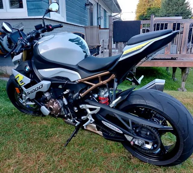 2022 BMW S1000R, 12500KM, IMPECCABLE, A1,  FULL OPTIONS in Other in Québec City - Image 7