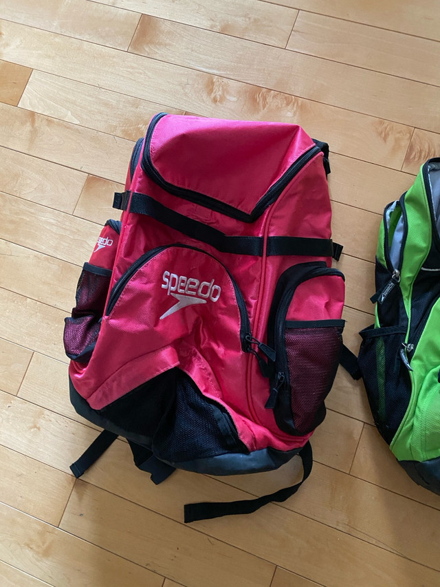 Speedo swim backpacks dans Sports nautiques  à Thunder Bay - Image 2