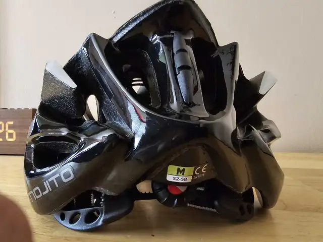 Kask road bike helmet in Road in Calgary - Image 8