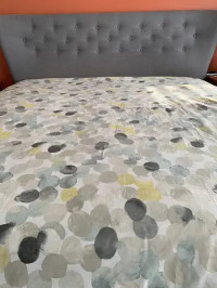 Bedframe, box spring and mattress - King size