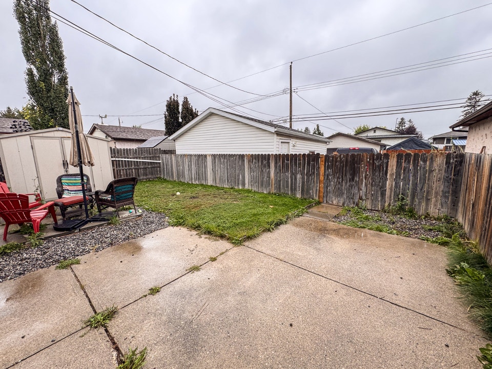 Legal 2-Bedroom Basement Suite – Pet Friendly – Dover, Calgary 4