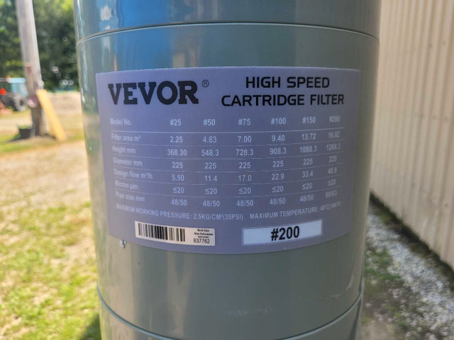 Vevor pool filter in Hot Tubs & Pools in Grand Bend - Image 2