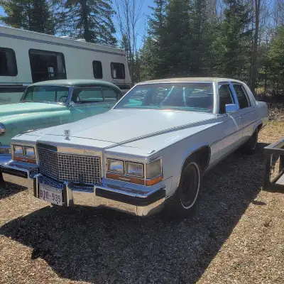 1987 Cadillac Sedan Deville 4 door 307 V8 with 39000 miles Runs good and drives like a dream Needs a...