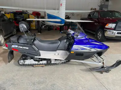 2009 Polaris two up trail tour 550 Electric start, reverse, hand and thumb heaters, folding stowaway...