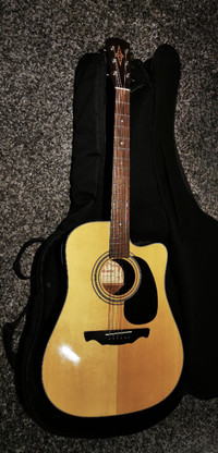 Great sounding Alvarez with Padded case and New Strings