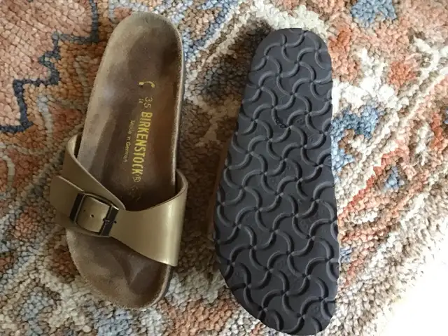 Birkenstock sandals(size 35)  in Women's - Shoes in Ottawa - Image 5