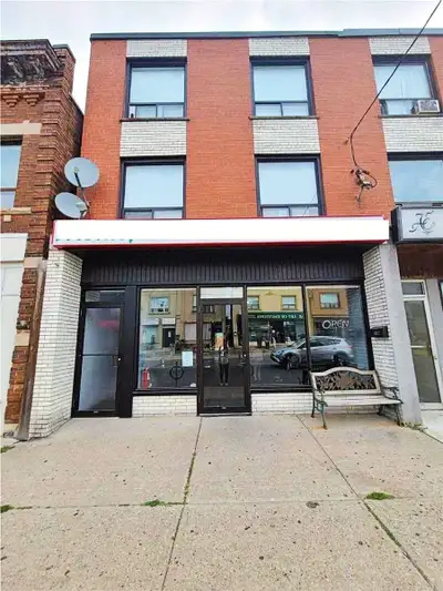FOR RENT: Spacious 3-Bedroom Unit in Toronto – Prime Location!