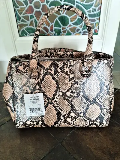 Condition: New With Tags Get a classic ladylike look with a modern twist when you pick up George wom...