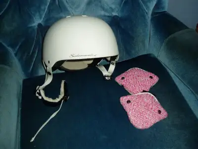 Casque de sport juvénile, View more