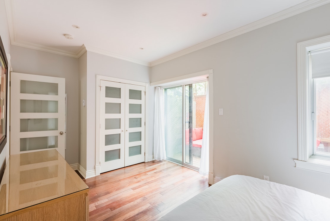 1 Bedroom w/Private Bath - Downtown — photo 3
