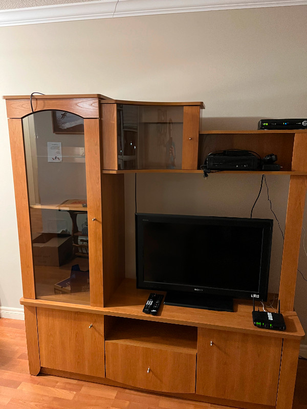 TV Entertainment Unit $150 or best offer in TV Tables & Entertainment Units in Moncton - Image 3
