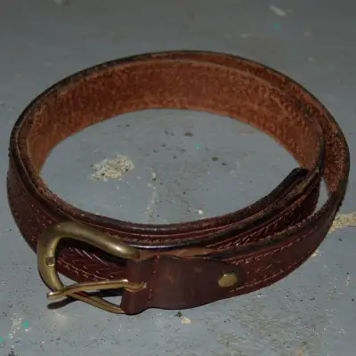 $20 Mens' vintage Italian leather dress belt crosshatch pattern, View more