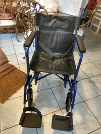 CHAISE roulante fauteuil  rouland transport hugo 150$