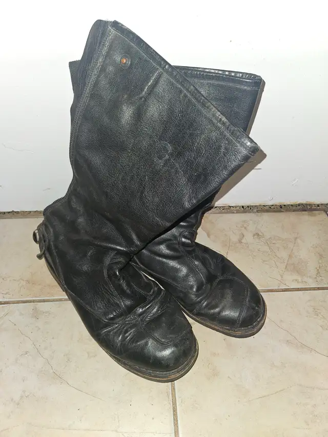 Size 43 Motorcycle boots in Men's Shoes in Oakville / Halton Region - Image 2