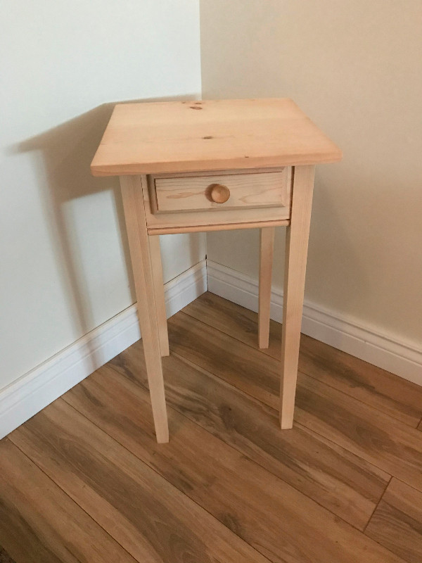 table dans Mobilier de salle à manger et cuisine  à Ville de Montréal - Image 3