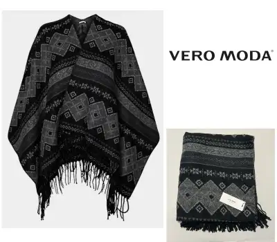 VERO MODA - NWT - O/S - WOMENS KNIT PONCHO / KAFTAN SWEATER, View more