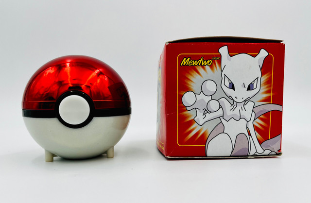 Burger King Pokemon Balls with Collector Gold-Plated Card Mewtwo in Arts & Collectibles in Bedford - Image 2