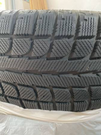 2 new take off 225/40/18 ANTARES grip WINTER tires 99% tread lef in Tires & Rims in Markham / York Region