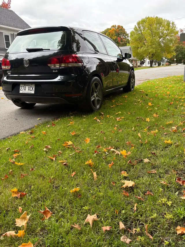 2011 Volkswagen Golf578311235233402882