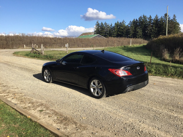 CERTIFIED 2010 Hyundai Genesis in Cars & Trucks in Oakville / Halton Region - Image 2