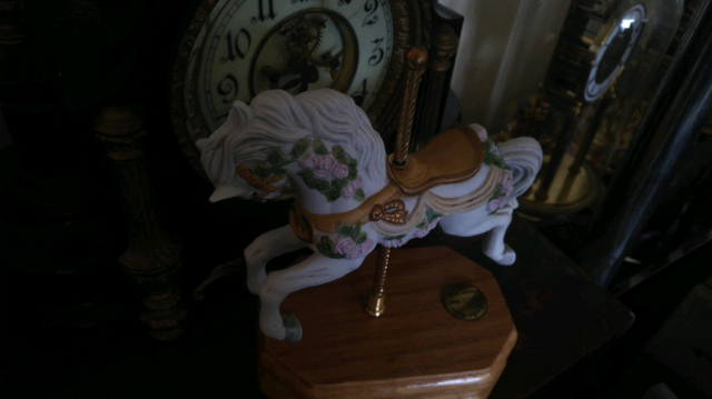 Porcelain Music box Westland numbered Carousel Horse in Arts & Collectibles in City of Toronto - Image 9
