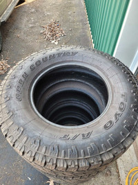 295/70R18 TOYO OPEN COUNTRY XTREME 