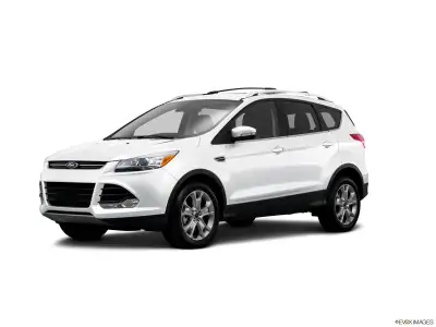 Selling a 2015 ford escape titanium addition. The car has 370,000 kms. It’s still drivin daily but b...