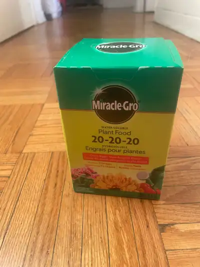 Brand New Miracle-Gro Water Soluble Plant Food 680g, View more