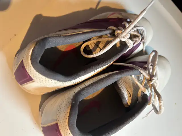 Women’s golf shoes size 10 in Golf in Guelph - Image 4