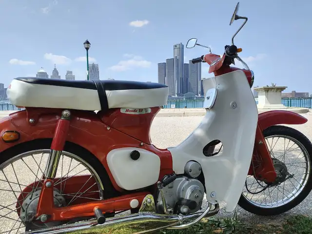 Vintage motorcycle Honda Yamaha  in Other in Windsor Region - Image 4