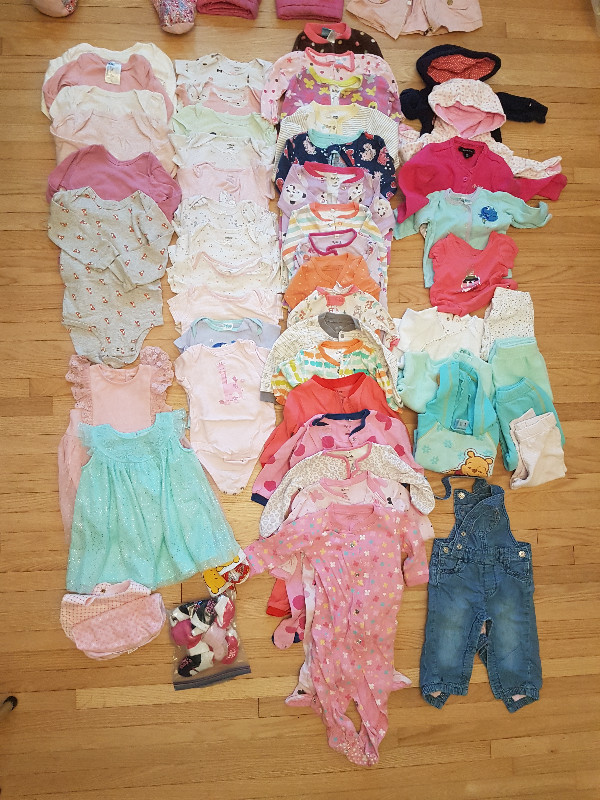#0_Lot de vêtements pour fille 1 an, +100 items dans Vêtements - 9 à 12 mois  à Ville de Montréal - Image 3