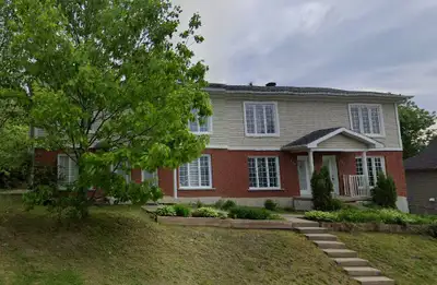 Sherbrooke (Fleurimont): Appartement à louer 5½ Condo for rent