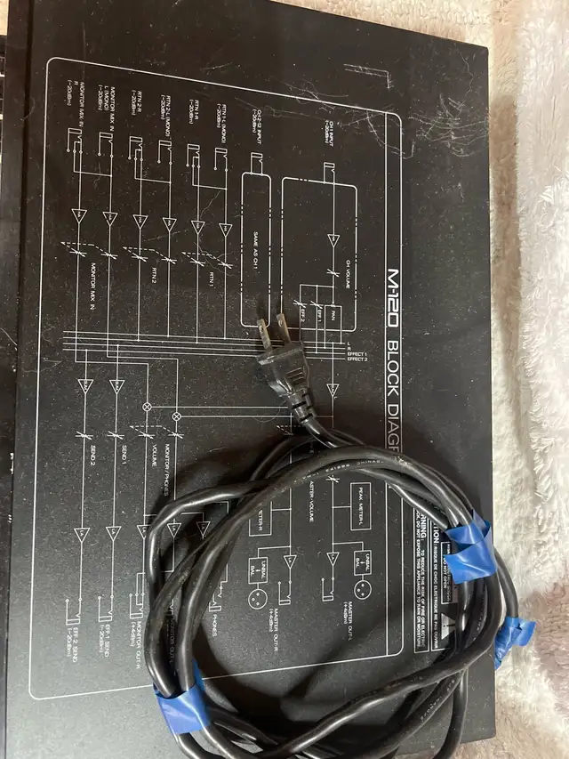 Roland line mixer in Pro Audio & Recording Equipment in Saskatoon - Image 4
