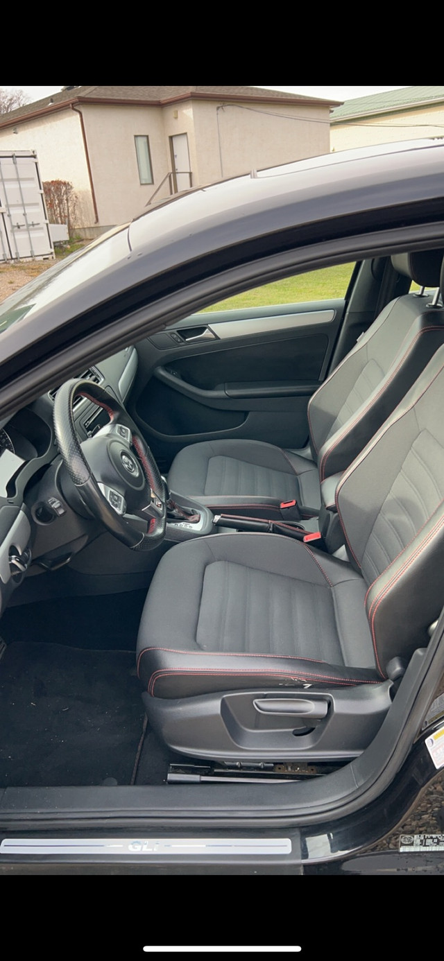 2012 Volkswagen Jetta GLI in Cars & Trucks in Regina - Image 4