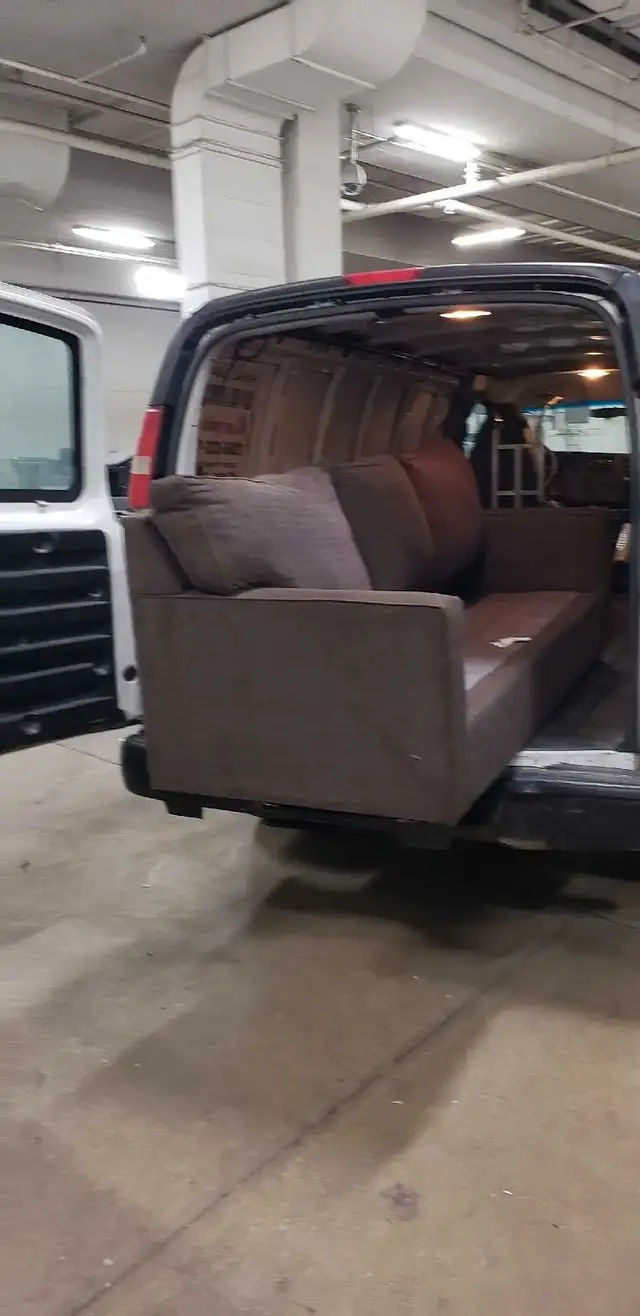 Small Moving & Delivery Services560645638194483201
